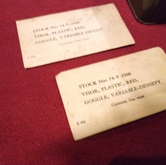 RARE **9/10 - Red quinoline cyanin dye Goggles Nightmare Vision Demon-Sight WW2 - Picture 4 of 9